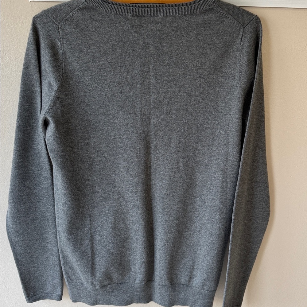 LOFT Women's Charcoal Gray V-Neck Button Cardigan & Deep Rose 3/4 sleeves shirt - Picture 4 of 8